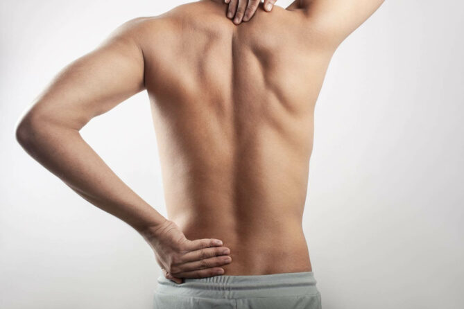 Dolore muscolare da contrattura? Cause e trattamenti: riposo, farmaci e fisioterapia con massaggi e stretching. Leggi di più su come curarle.