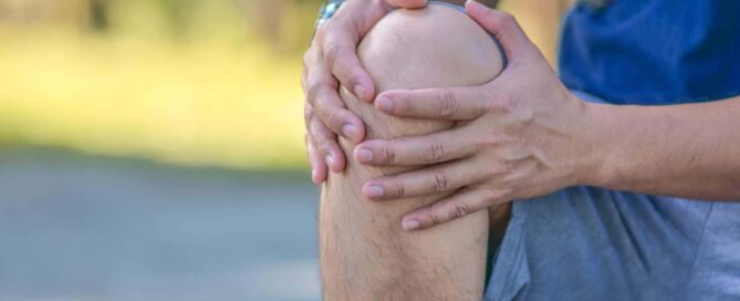 Dolore al ginocchio? Potrebbe essere condropatia rotulea. Diagnosi, cure fisioterapiche e soluzioni chirurgiche per ritrovare benessere e prevenire recidive.