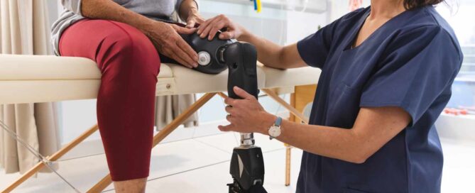 Dolore e sensazioni nell’arto amputato? La sindrome dell’arto fantasma si combatte con un approccio personalizzato e terapie mirate. Scopri come intervenire efficacemente.