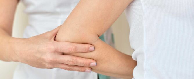 Dolore al gomito: disturbi e fisioterapia